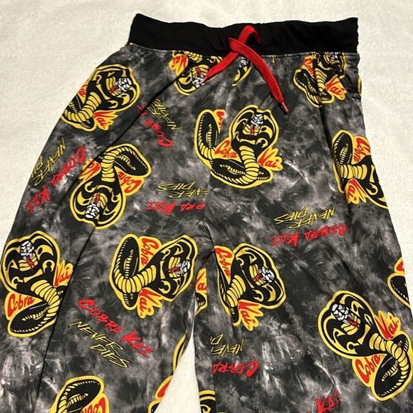 Men’s Cobra Kai Never dies pajama pants with waiste tie! King cobras. - Picture 3 of 4